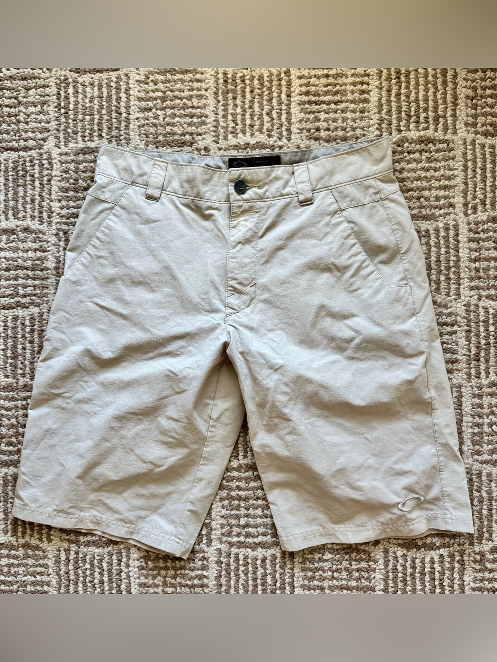 Oakley Men's Vintage Light Khaki Chino Performance Athletic Shorts 32W Preppy